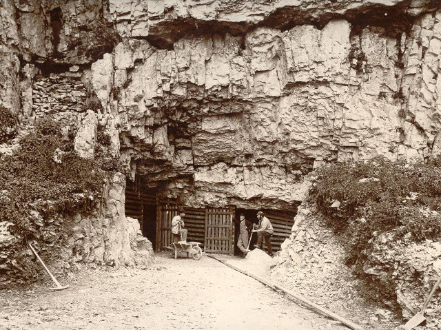 Victoria Cave
